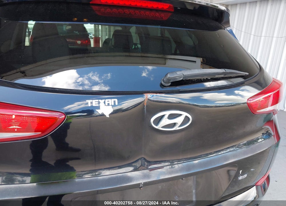 2016 HYUNDAI TUCSON SE VIN: KM8J23A49GU148714