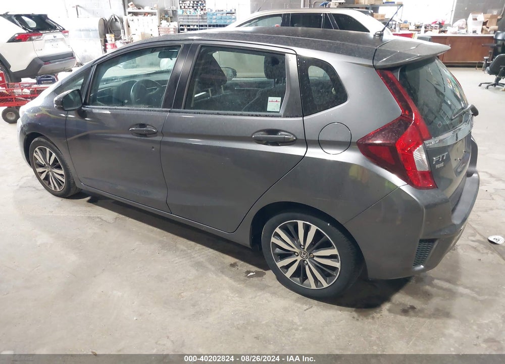 2015 HONDA FIT VIN: 3HGGK5H81FM743368