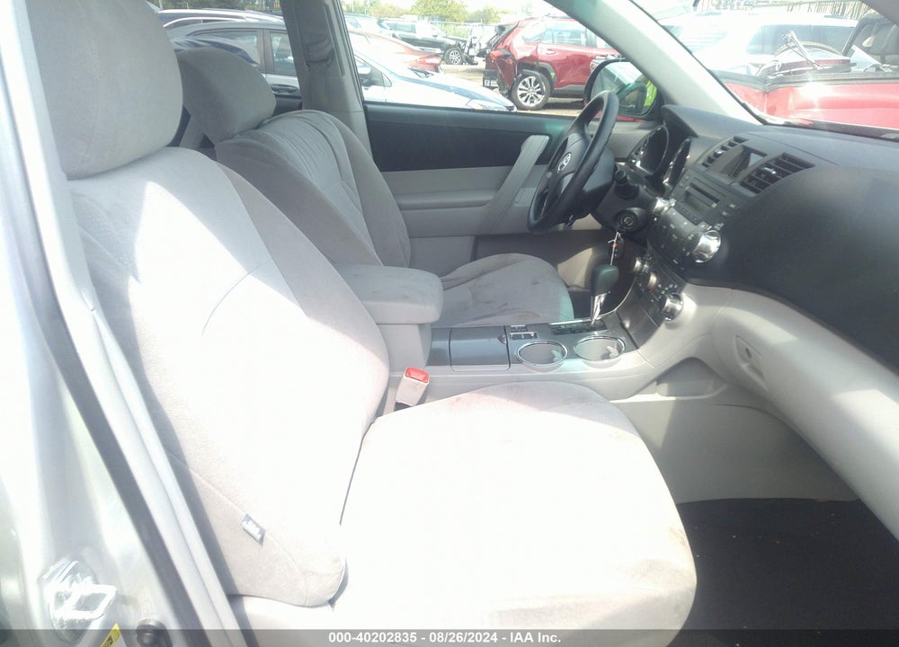 2012 TOYOTA HIGHLANDER BASE V6 VIN: 5TDBK3EH2CS171823