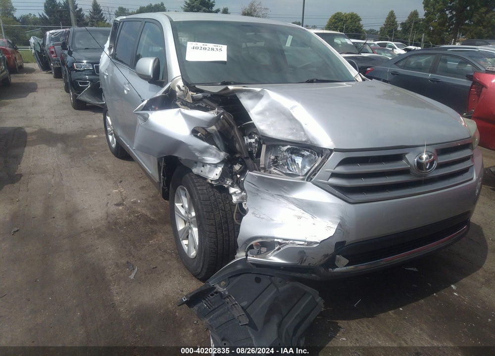 2012 TOYOTA HIGHLANDER BASE V6 VIN: 5TDBK3EH2CS171823