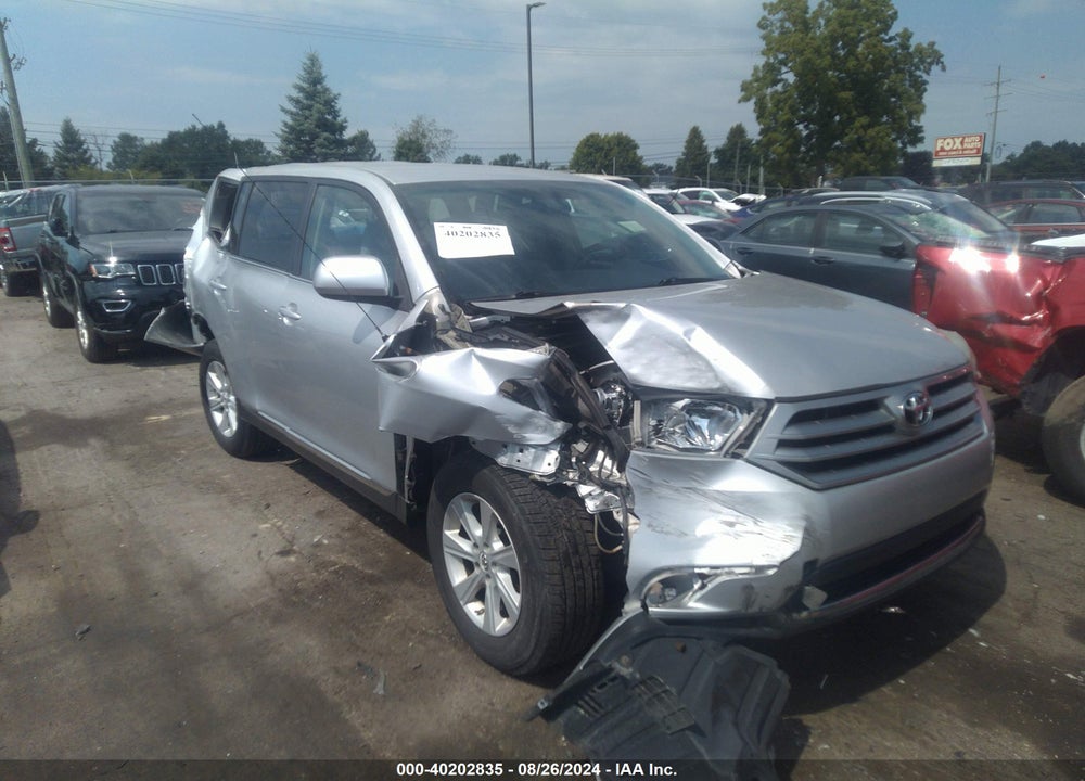 2012 TOYOTA HIGHLANDER BASE V6 VIN: 5TDBK3EH2CS171823