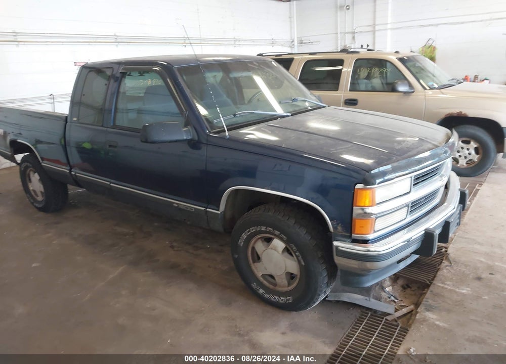 1998 CHEVROLET K1500 FLEETSIDE VIN: 2GCEK19R6W1220053