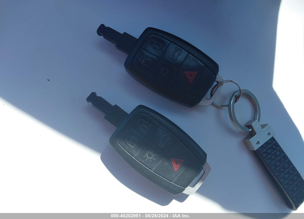 2008 VOLVO C70 T5 VIN: YV1MC67208J043627