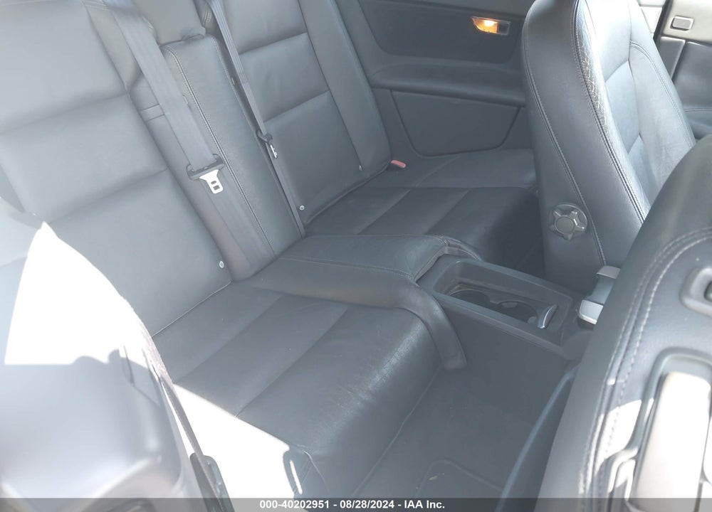 2008 VOLVO C70 T5 VIN: YV1MC67208J043627