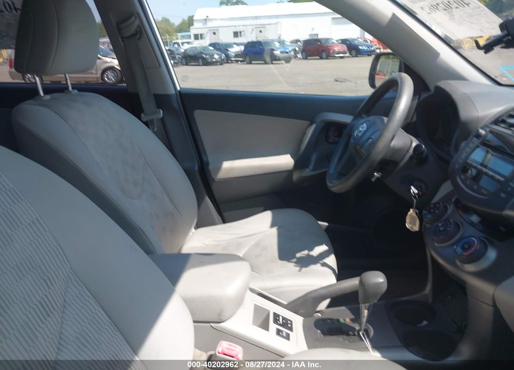 2011 TOYOTA RAV4 VIN: 2T3BF4DV4BW160692