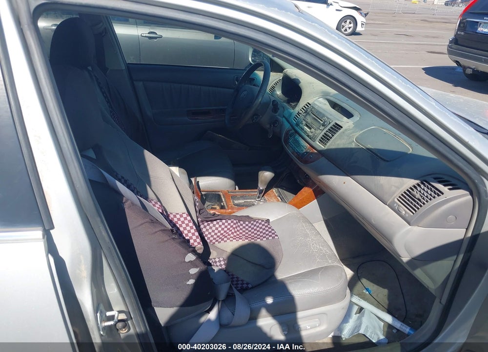 2005 TOYOTA CAMRY XLE VIN: 4T1BE30K35U959501