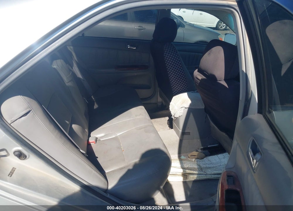 2005 TOYOTA CAMRY XLE VIN: 4T1BE30K35U959501