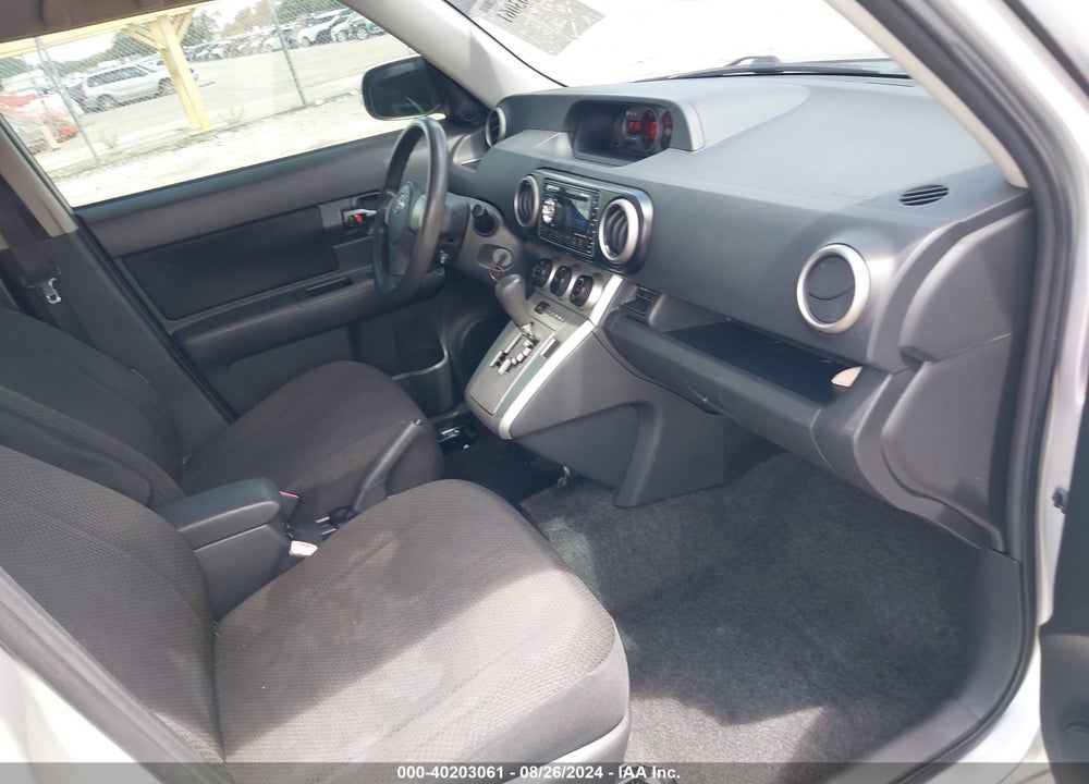 2009 SCION XB VIN: JTLKE50E091077241