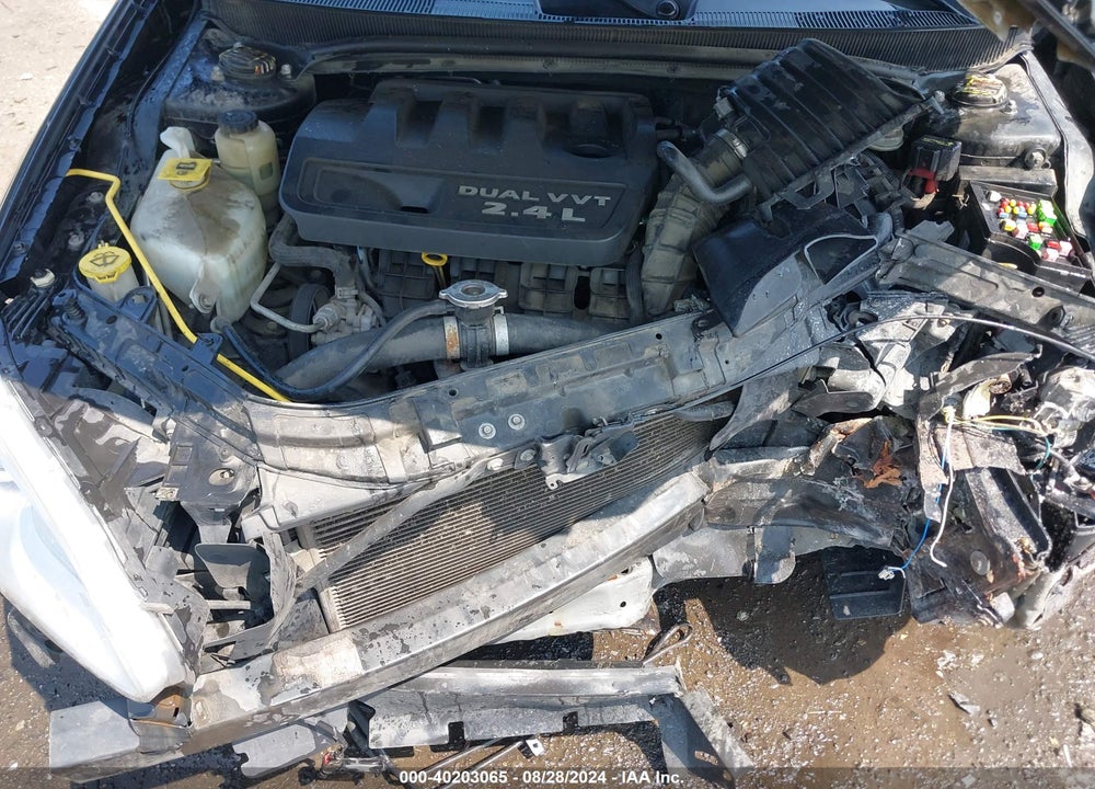 2013 CHRYSLER 200 LX VIN: 1C3CCBAB2DN624072