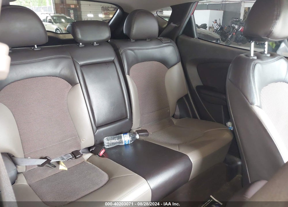 2012 HYUNDAI TUCSON GLS VIN: KM8JUCAC8CU456498