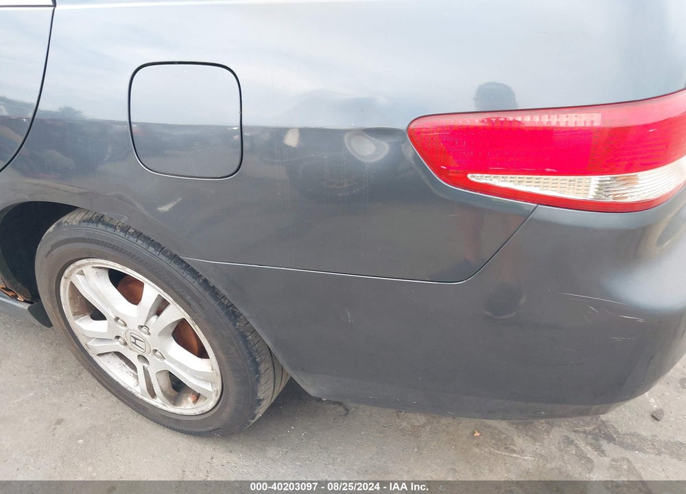 2003 HONDA ACCORD 2.4 LX VIN: 1HGCM563X3A101112