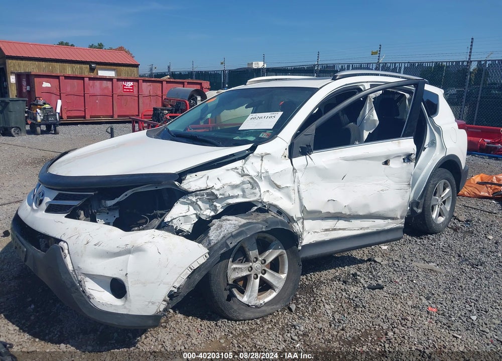 2014 TOYOTA RAV4 XLE VIN: 2T3RFREV1EW147560
