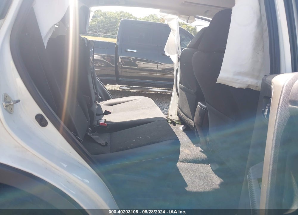 2014 TOYOTA RAV4 XLE VIN: 2T3RFREV1EW147560