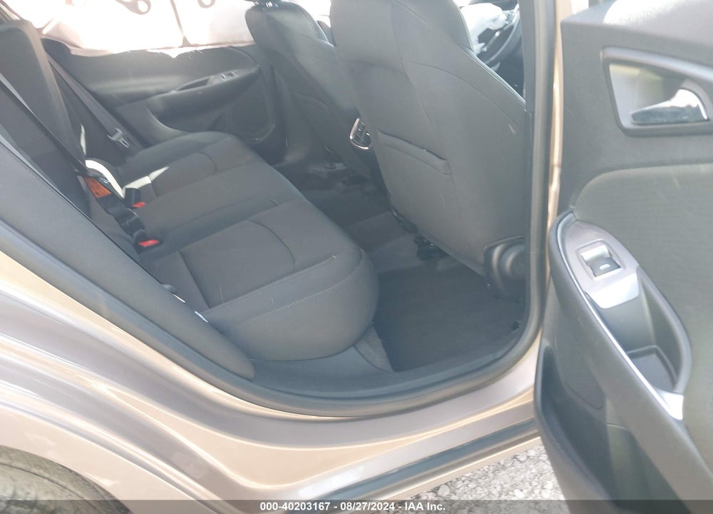 2018 CHEVROLET MALIBU LT VIN: 1G1ZD5ST7JF282628