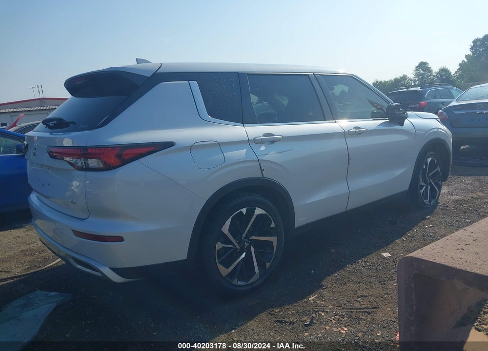 2022 MITSUBISHI OUTLANDER BLACK EDITION S-AWC/SE 2.5 S-AWC/SE LAUNCH EDITION S-AWC VIN: JA4J4UA84NZ010399