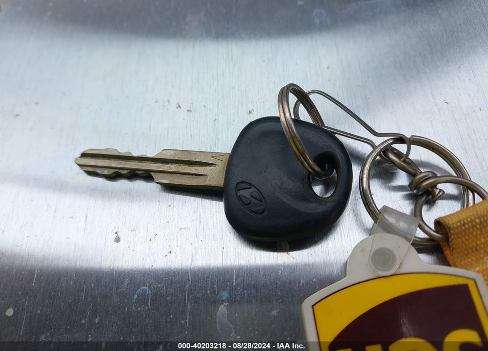 2009 HYUNDAI ACCENT VIN: KMHCN46C39U372909