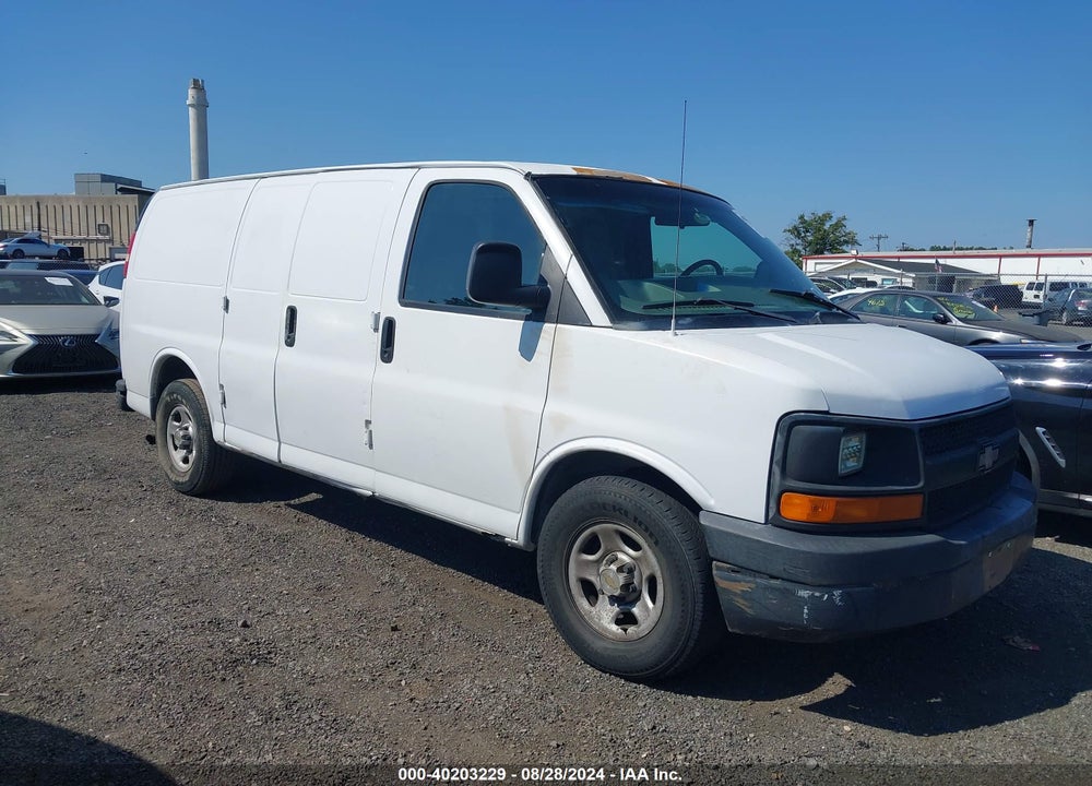 2004 CHEVROLET EXPRESS VIN: 1GCFG15X241163508