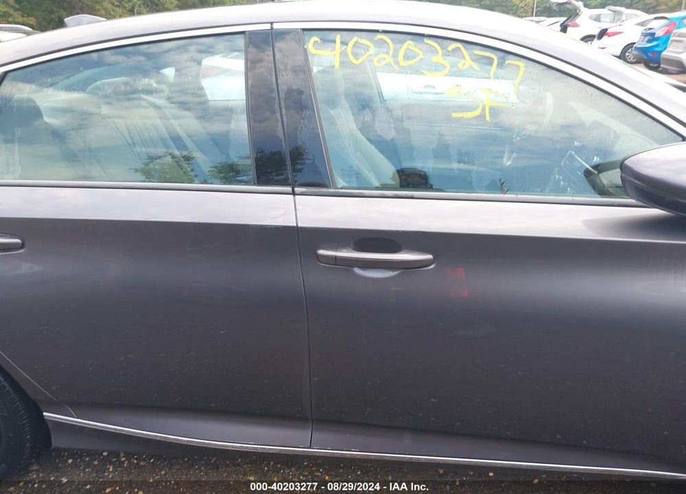 2019 HONDA ACCORD EX-L VIN: 1HGCV1F58KA098104