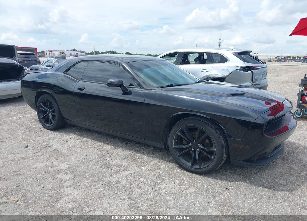 2016 DODGE CHALLENGER SXT VIN: 2C3CDZAG8GH353386