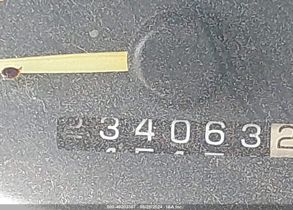 2000 PONTIAC GRAND PRIX VIN: 1G2WR1217YF175046