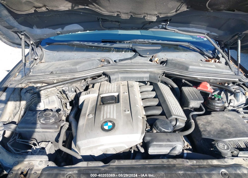 2007 BMW 530XI VIN: WBANF73517CU21588