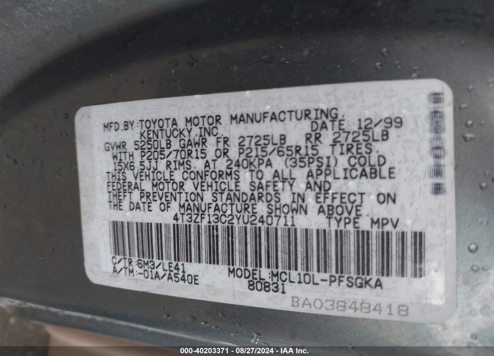 2000 TOYOTA SIENNA XLE VIN: 4T3ZF13C2YU240711