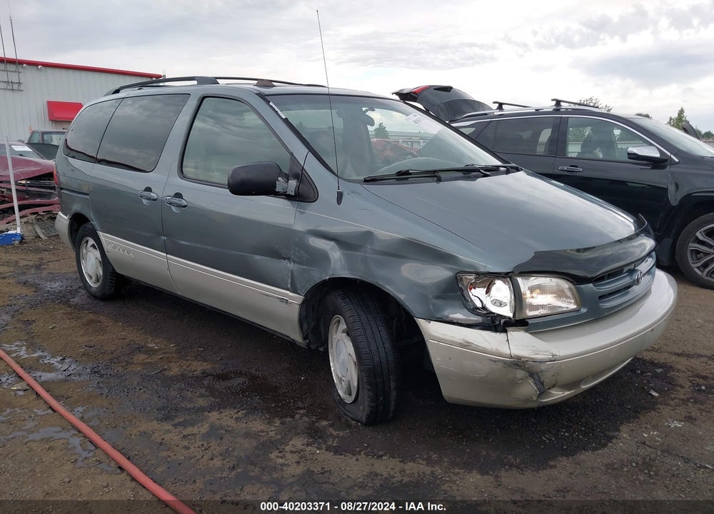 2000 TOYOTA SIENNA XLE VIN: 4T3ZF13C2YU240711