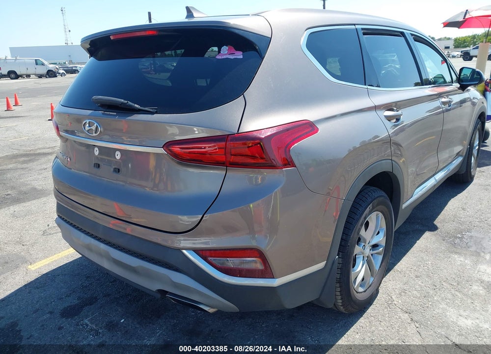 2019 HYUNDAI SANTA FE VIN: 5NMS33AD4KH131518