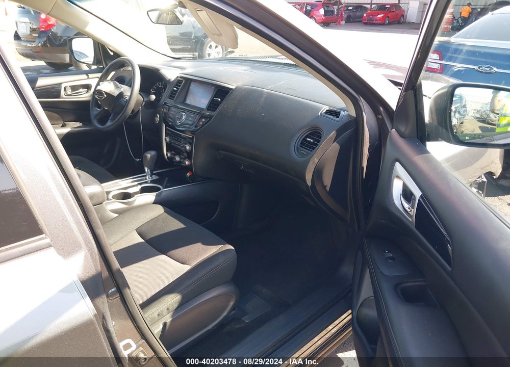 2018 NISSAN PATHFINDER S VIN: 5N1DR2MN4JC651152