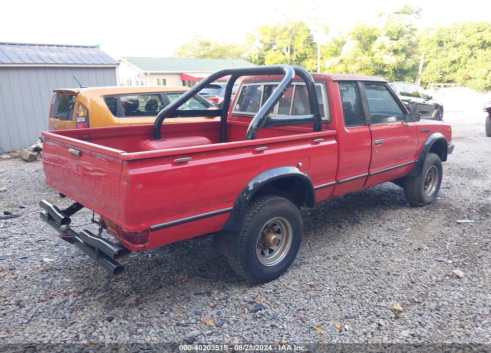 1983 DATSUN 720 KING CAB VIN: JN6ND06Y0DW203171