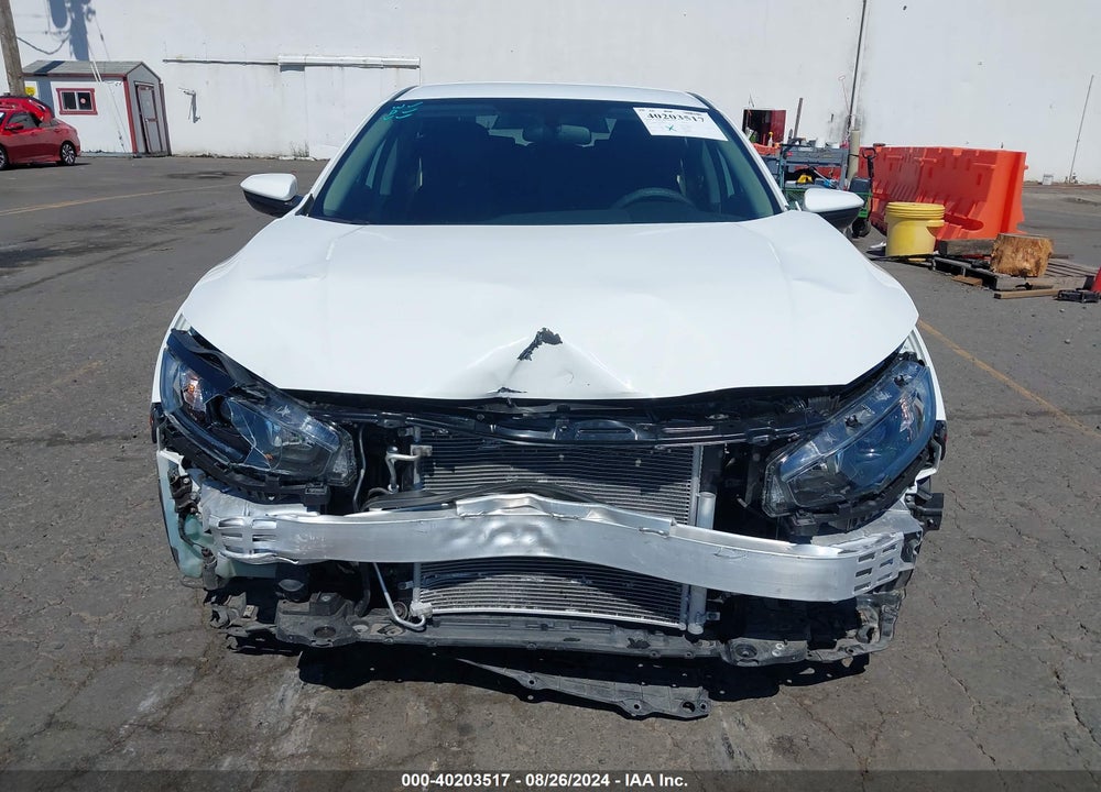 2018 HONDA CIVIC LX VIN: 2HGFC2F5XJH586737