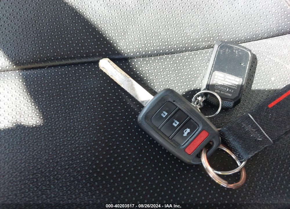 2018 HONDA CIVIC LX VIN: 2HGFC2F5XJH586737