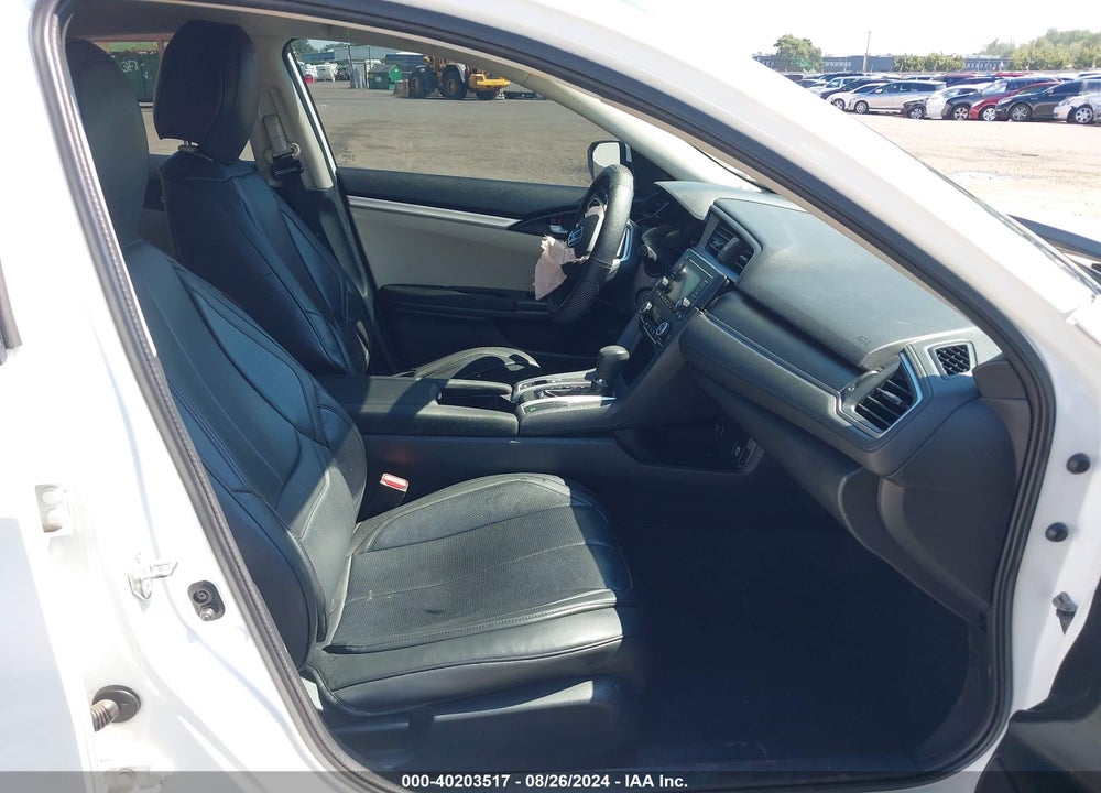 2018 HONDA CIVIC LX VIN: 2HGFC2F5XJH586737