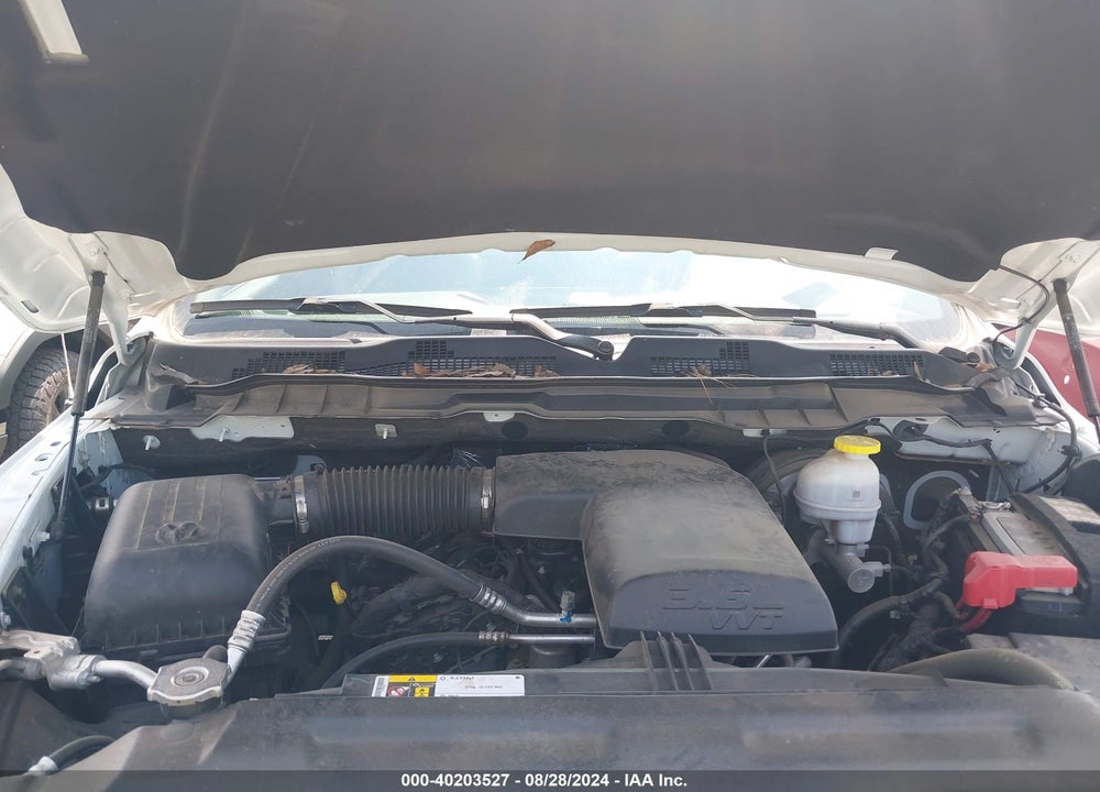 2022 RAM 1500 CLASSIC TRADESMAN REGULAR CAB 4X2 8' BOX VIN: 3C6JR6DG1NG330017