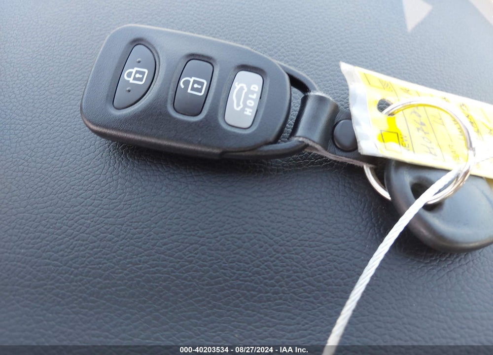 2011 HYUNDAI ELANTRA LIMITED VIN: 5NPDH4AE9BH076026