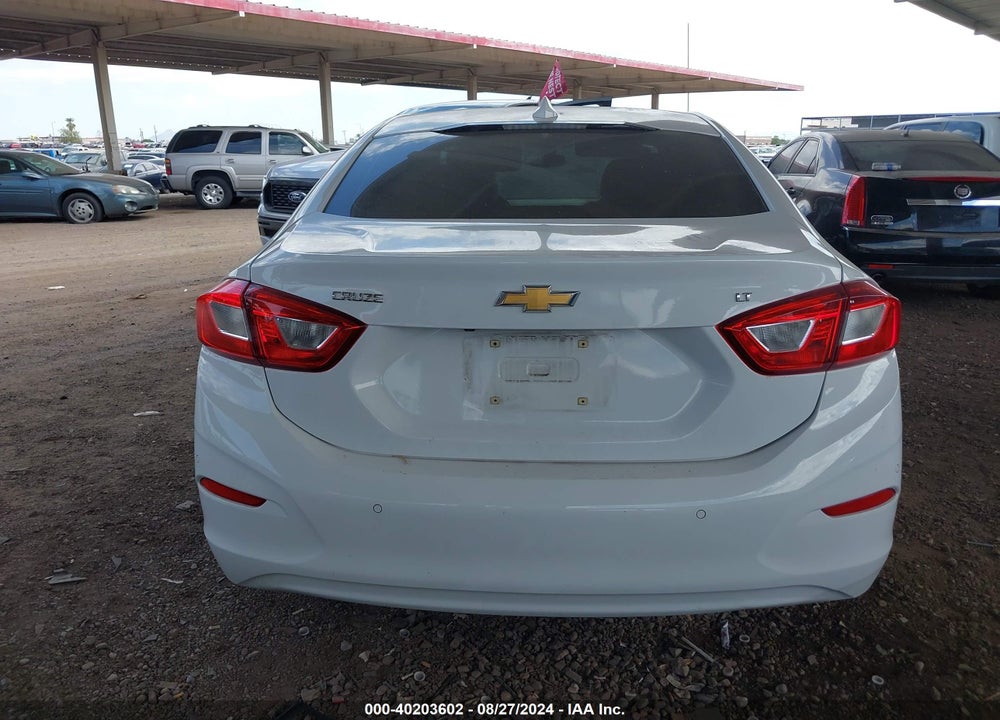 2019 CHEVROLET CRUZE LT VIN: 1G1BE5SM3K7143759