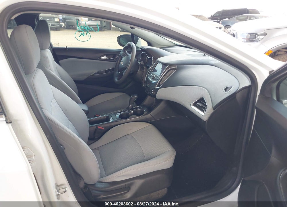 2019 CHEVROLET CRUZE LT VIN: 1G1BE5SM3K7143759