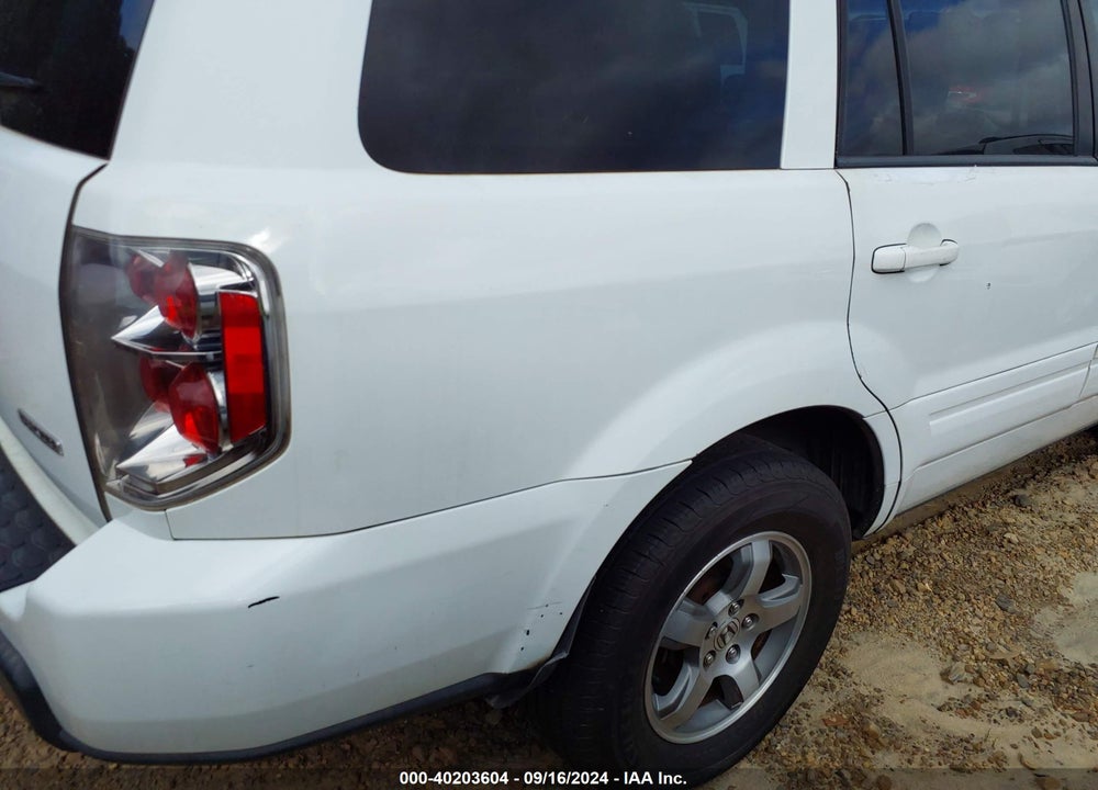 2006 HONDA PILOT EX-L VIN: 5FNYF18526B004861