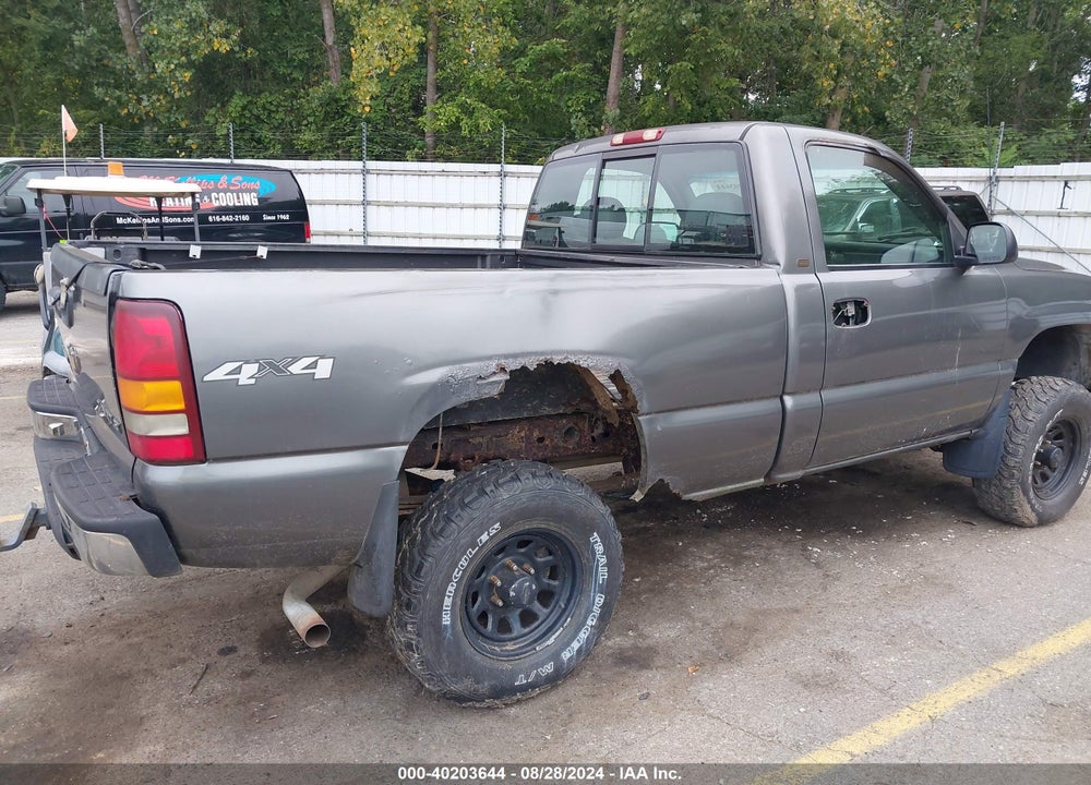 1999 CHEVROLET SILVERADO 1500 VIN: 1GCEK14W9XZ188334