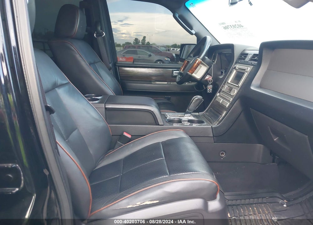 2007 LINCOLN NAVIGATOR ULTIMATE VIN: 5LMFU275X7LJ20126
