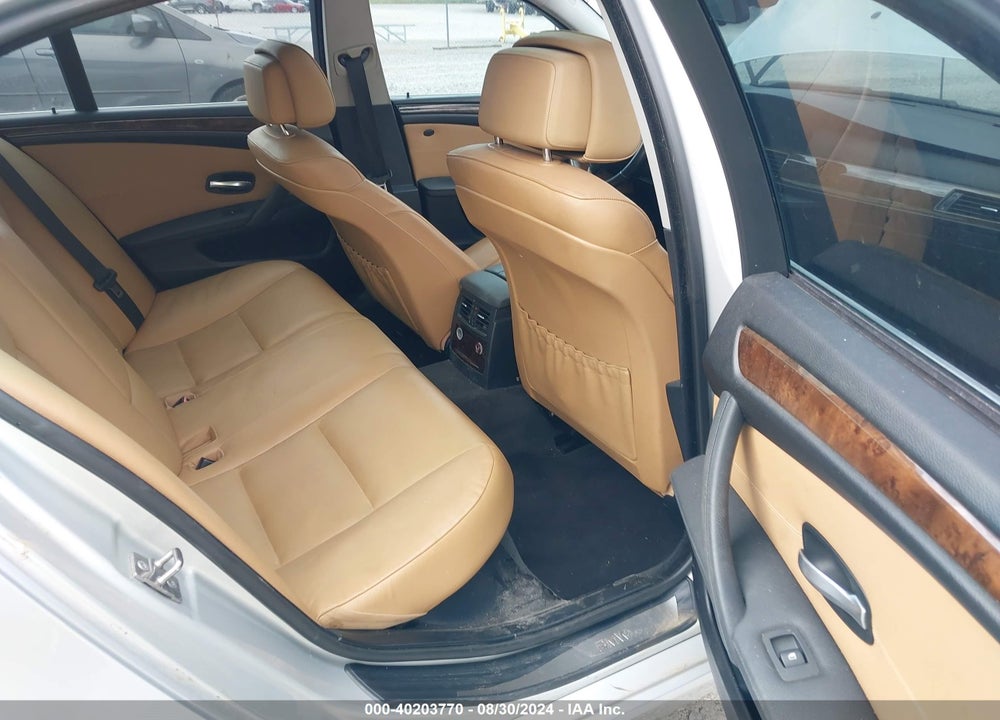 2010 BMW 528I VIN: WBANU5C57AC126805