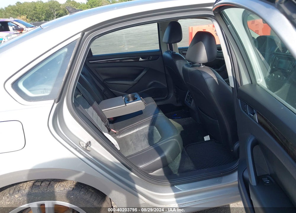 2014 VOLKSWAGEN PASSAT 1.8T SEL PREMIUM VIN: 1VWCS7A32EC014932