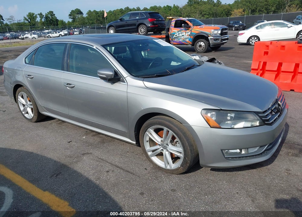 2014 VOLKSWAGEN PASSAT 1.8T SEL PREMIUM VIN: 1VWCS7A32EC014932