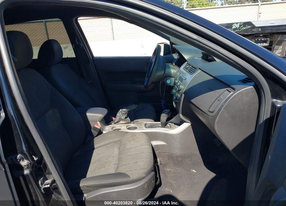 2010 FORD FOCUS SE VIN: 1FAHP3FN6AW130145
