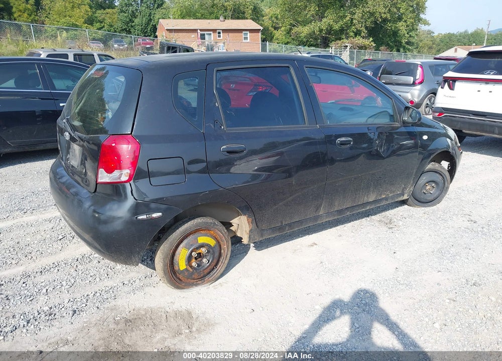 2006 CHEVROLET AVEO LS VIN: KL1TD66696B557915