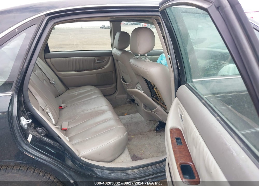 2000 TOYOTA AVALON XLS VIN: 4T1BF28B9YU089379