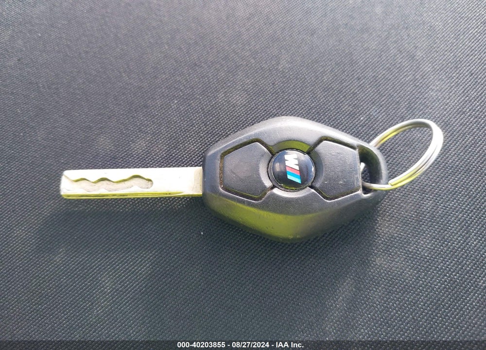 2005 BMW Z4 2.5I VIN: 4USBT33555LS56675