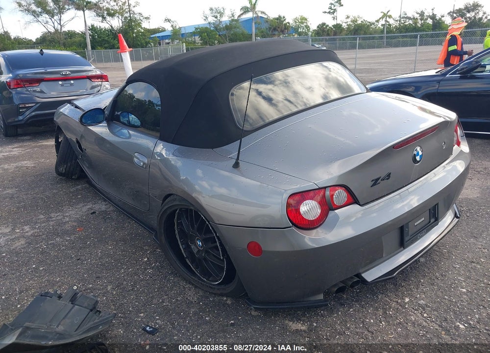 2005 BMW Z4 2.5I VIN: 4USBT33555LS56675