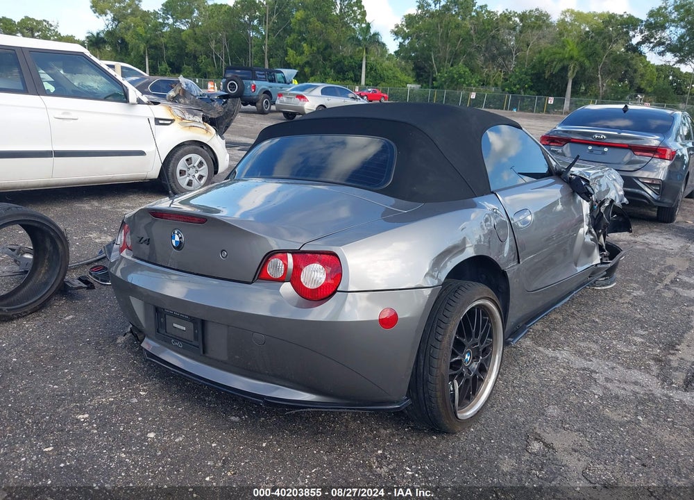 2005 BMW Z4 2.5I VIN: 4USBT33555LS56675