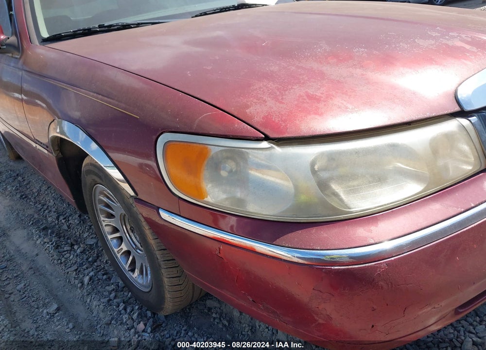 1998 LINCOLN TOWN CAR EXECUTIVE VIN: 1LNFM81W2WY663186
